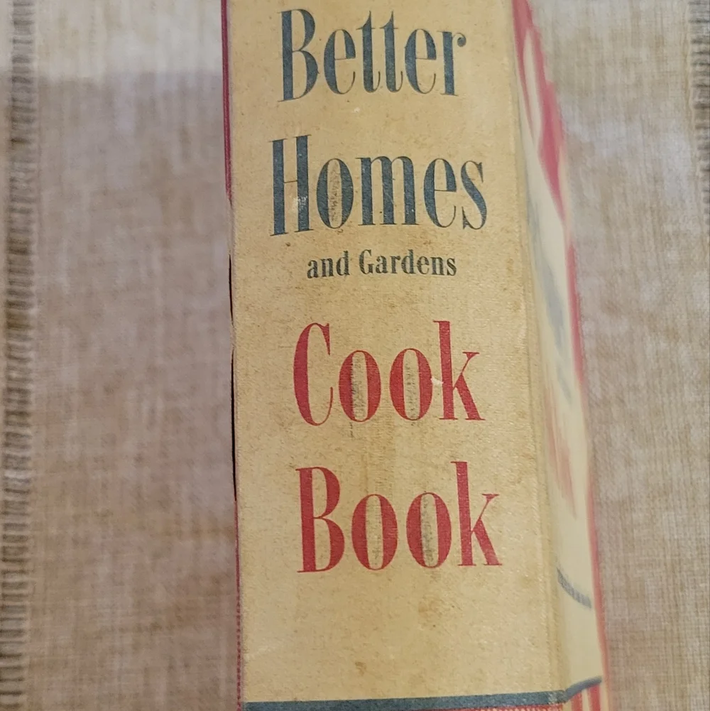 1951 Better Homes & Gardens Cookbook Add A Page Vintage